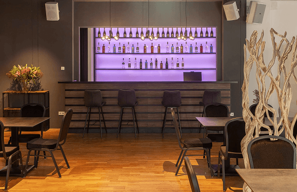 Barbereich im Atrium Event Space für Tanzveranstaltungen, Workshops und Community-Events